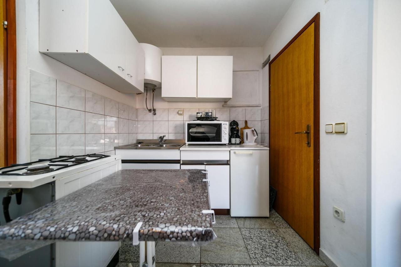 Ferienwohnung Marie I Nikola Krk Town Exterior foto