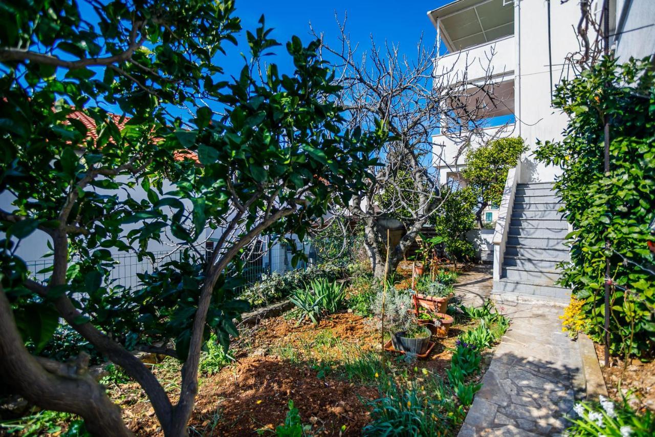 Ferienwohnung Marie I Nikola Krk Town Exterior foto